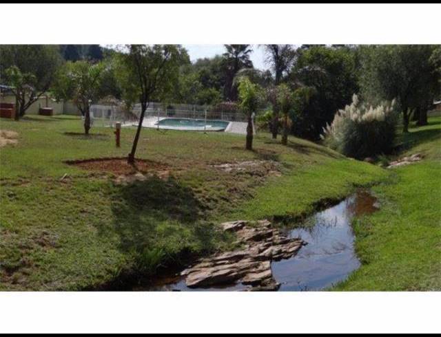 2 BEDROOM PROPERTY TO RENT IN HELDERKRUIN